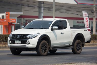 Özel araba, Mitsubishi Triton kamyonet.