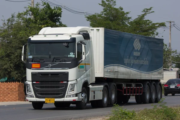 Anhänger Containerfrachtwagen von asia stell transport — Stockfoto