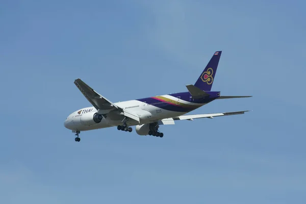 Boeing 777-200ER of Thai airway. — Stock Photo, Image