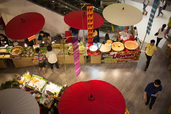 ソンクラーン食品祭、中央祭チェンマイ. — ストック写真