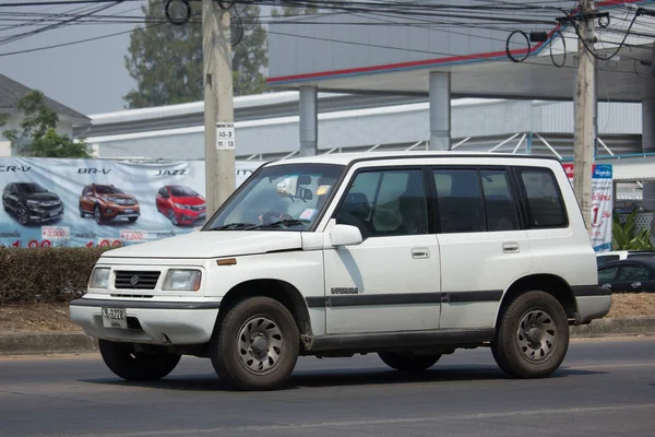 Приватна міні позашляховик автомобілів, Судзукі Vitara. — стокове фото