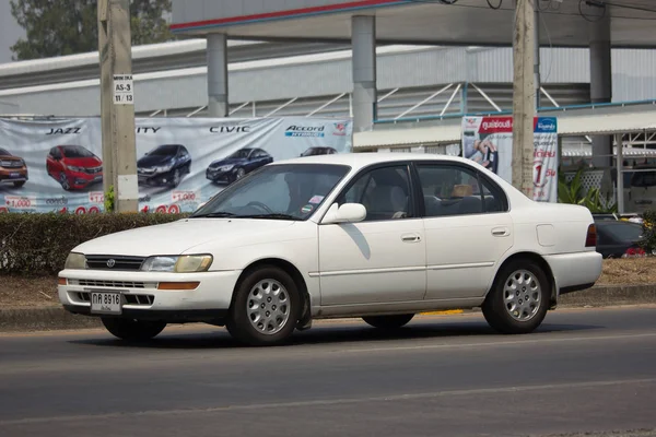 Coche viejo privado, Toyota Corolla —  Fotos de Stock