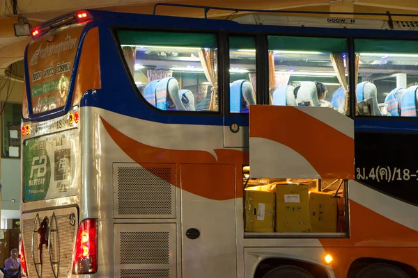 Scania bus Transport rząd firmy. Trasa autobusu Bangkok — Zdjęcie stockowe