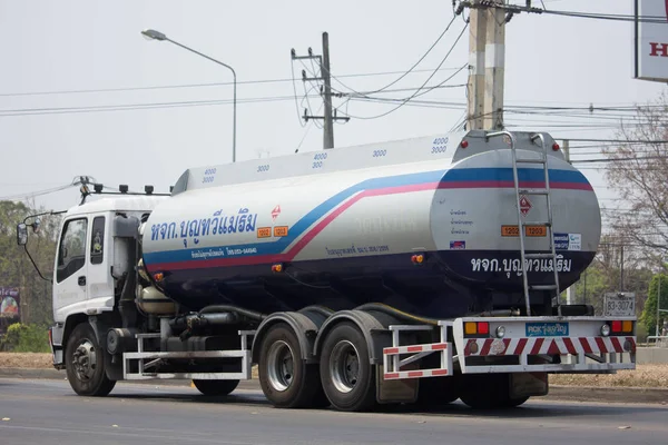 Camión de petróleo de Boon Thawi Maerim Oil transport Company . —  Fotos de Stock