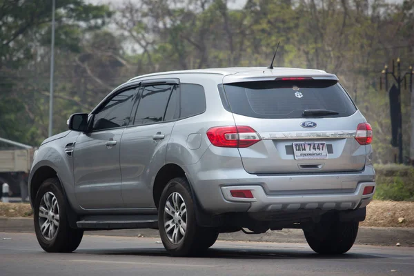 Suv coche privado Ford Everest . — Foto de Stock