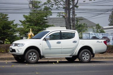 Özel araba, Mitsubishi Triton kamyonet.