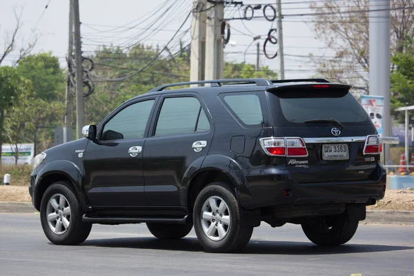 Özel Toyota Fortuner Suv otomobil. — Stok fotoğraf