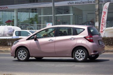 Yeni Eko araba Nissan Note. 