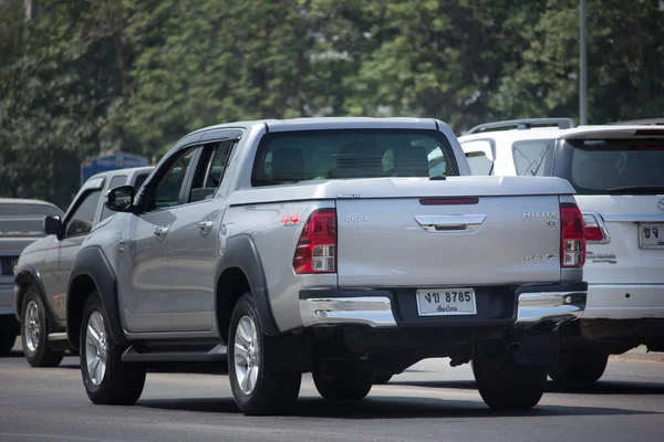 Camioneta privada Toyota Hilux Revo — Foto de Stock