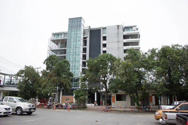 Edificio de estacionamiento de Suandok Park . — Foto de Stock