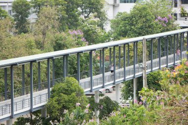 Suandok geçit, Suandok Park park bina arasında yürüyüş yolu 
