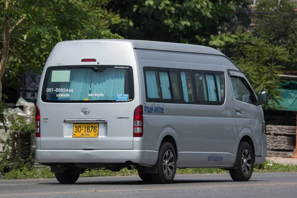 Privata Toyota commuter van. — Stockfoto