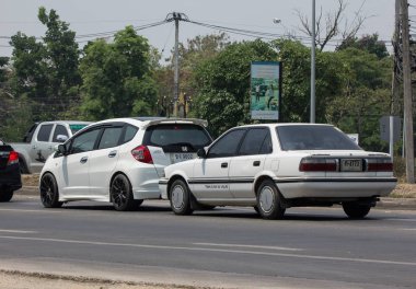 Chiang Mai, Tayland - 20 Nisan 2018: Özel Old Araba, Toyota Corolla. Fotoğraf Road Hayır 121 hakkında 8 km şehir merkezine Chiangmai, Tayland.