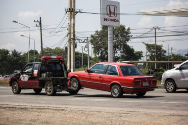 Nam Jaruen çekiciyi acil araba hareket