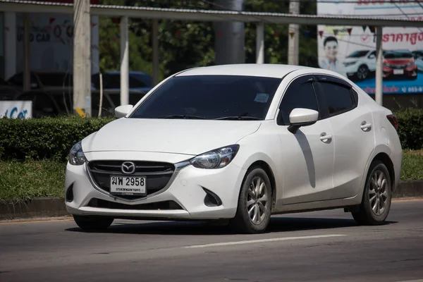 Carro privado Eco Mazda 2 — Fotografia de Stock