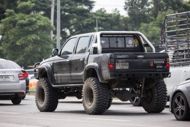 Özel Toyota Hilux kaplan kamyonet. 