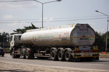  Mükemmel Lojistik Şirketi 'nin Petrol Kamyonu.