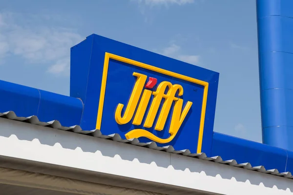 Jiffy tienda Ubicación en la carretera no121 . — Foto de Stock