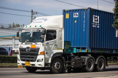 Mon Maraming Şirketi 'nin kargo kamyonu