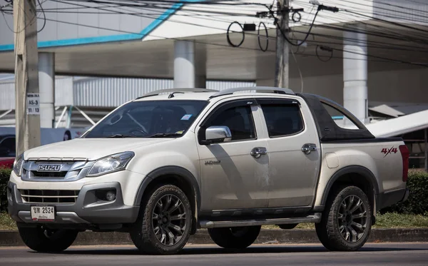 Camion privé Isuzu Dmax . — Photo