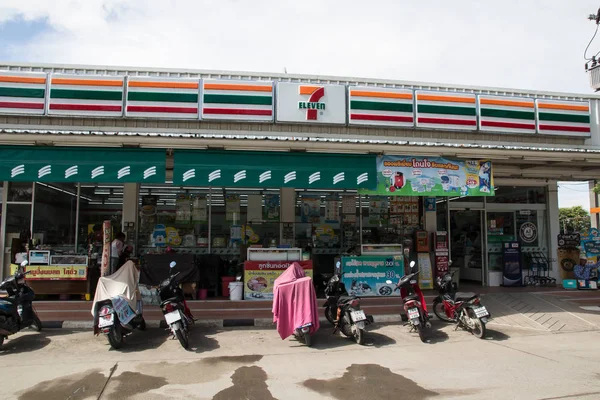 Een 7-11 winkel. Locatie aan weg nr. 3029 — Stockfoto