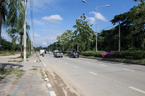 Coche y tráfico en la carretera no 3029 — Foto de Stock