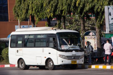  Yutong Mini Otobüs. Chiangmai otobüs durağı otobüsü.