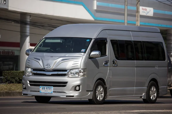 Privata Toyota commuter van. — Stockfoto