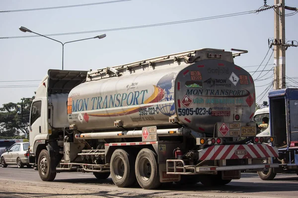 Мастило вантажівка Пн нафто-транспортної компанії. — стокове фото