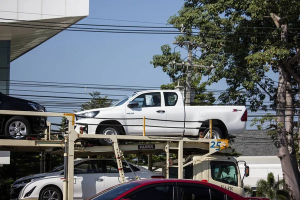 Pick-up soukromé auto Toyota Hilux Revo — Stock fotografie