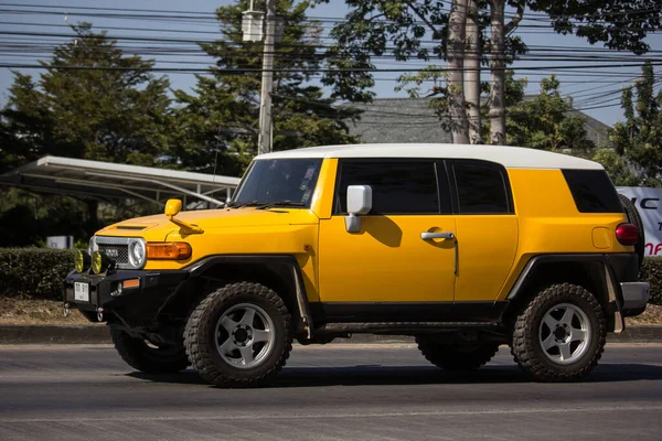 Coche privado, Toyota FJ crucero — Foto de Stock