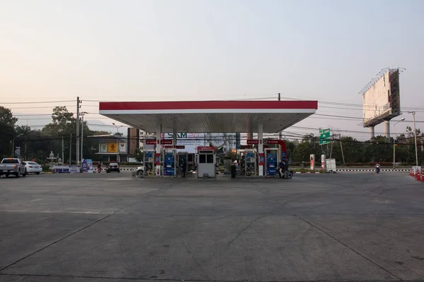 Posto de gasolina Esso. na cidade de chiangmai — Fotografia de Stock