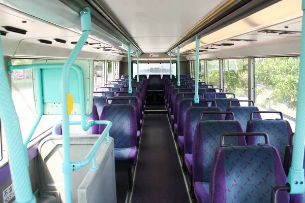 Autobús interior en el muelle central de ferris en Hong Kong — Foto de Stock