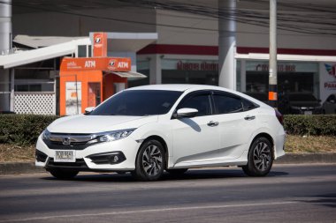 Chiangmai, Tayland - 16 Aralık 2019: Honda Automobile 'den özel sedan araba, onuncu nesil Honda Civic. 1001 no 'lu yolda. Chiangmai İş Alanından 18 km uzakta..