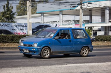 Chiangmai, Tayland - 16 Aralık 2019: Özel küçük şehir arabası, Daihatsu Mira. Fotoğraf 121 no 'lu yolda, Chiangmai, Tayland şehir merkezinden yaklaşık 8 km uzaklıkta..