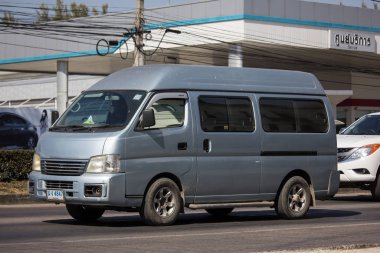 Chiangmai, Tayland - 19 Ocak 2020: Özel Nissan Urvan Van Car. Fotoğraf 121 no 'lu yolda, Chiangmai Tayland şehir merkezinden yaklaşık 8 km uzaklıkta..