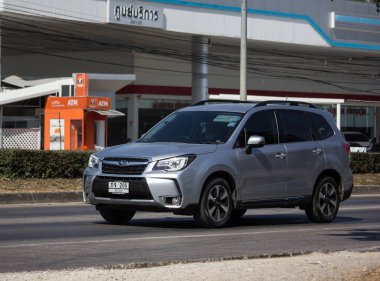 Chiangmai, Tayland - 19 Ocak 2020: Subaru Outback 'teki özel SUV aracı. Fotoğraf 121 numaralı yolda, Chiangmai, Tayland 'a 8 km uzaklıkta..