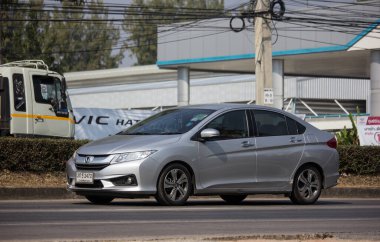 Chiangmai, Tayland - 9 Ocak 2020: özel Honda City Compact arabası. Japon üretici Honda tarafından üretildi. Fotoğraf 121 numaralı yolda, Chiangmai, Tayland 'a 8 km uzaklıkta..