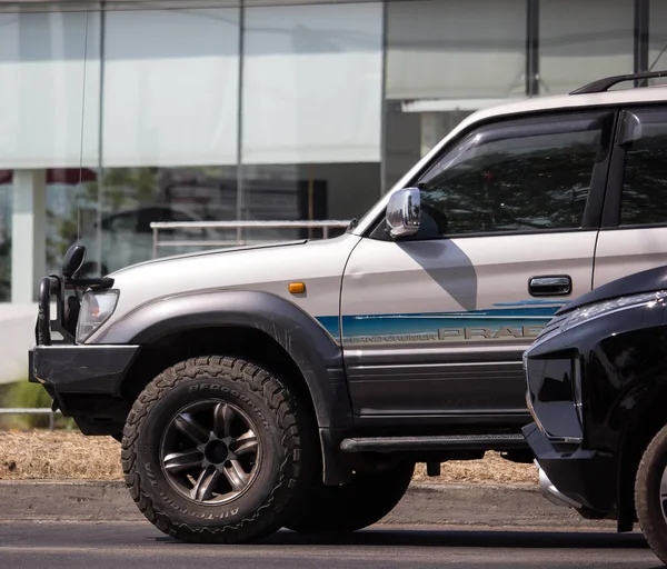 Chiangmai Tailândia Fevereiro 2020 Carro Particular Toyota Land Cruiser Estrada — Fotografia de Stock