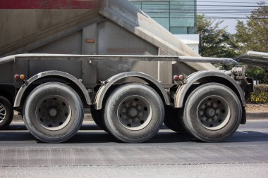 Chiangmai, Tayland - 7 Şubat 2020 Deestone Lastikleri. 1001 numaralı yolda, Chiangmai şehrinden 8 km uzakta..