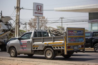Chiangmai, Tayland - 5 Mart 2020: Özel pikap Toyota Hilux Revo. 1001 numaralı yolda, Chiangmai şehrinden 8 km uzakta..