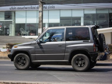 Chiangmai, Tayland - 6 Mart 2020 Özel Mini SUv arabası, Suzuki Vitara. Fotoğraf 121 no 'lu yolda, Chiangmai, Tayland şehir merkezinden yaklaşık 8 km uzaklıkta..