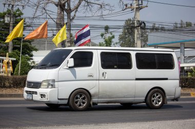 Chiangmai, Tayland - 6 Mart 2020: Özel eski Nissan Urvan Van Car. Fotoğraf: Chiangmai Tayland şehir merkezinden yaklaşık 8 km uzaklıktaki 121 numaralı yolda..