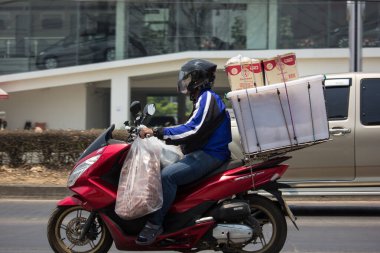 Chiangmai, Tayland - 3 Nisan 2020: özel Honda Motosikleti, PCX 150. 1001 no 'lu yolda, Chiangmai İş Alanından 8 km uzakta..