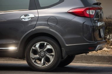 Chiangmai, Tayland - 25 Mart 2020: özel araba, Honda BRV City SUV arabası. 1001 numaralı yolda, Chiangmai şehrinden 8 km uzakta..