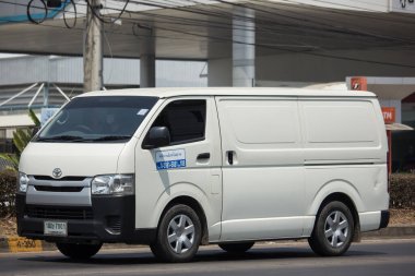 Chiangmai, Tayland - 24 Mart 2020: er Toyota Hiace Cargo Van Car. 1001 numaralı yolda, Chiangmai şehrinden 8 km uzakta..