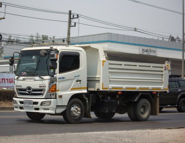 Chiangmai, Tayland - 25 Mart 2020, Er Hino Çöp Kamyonu. 1001 no 'lu yolda. Chiangmai İş Alanından 18 km uzakta..