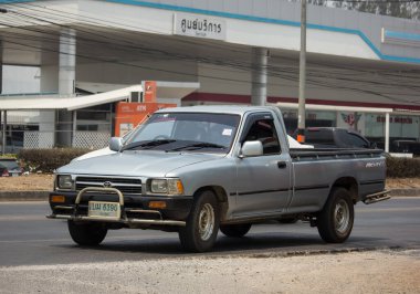 Chiangmai, Tayland - 25 Mart 2020 Özel eski pikap, Toyota Hilux Mighty X. 1001 numaralı yolda, Chiangmai şehrinden 8 km uzakta..