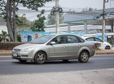 Chiangmai, Tayland - 9 Nisan 2020: özel araba, Ford Focus. Fotoğraf 121 no 'lu yolda, Chiangmai, Tayland şehir merkezinden yaklaşık 8 km uzaklıkta..