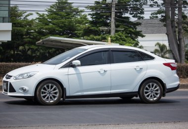 Chiangmai, Tayland - 9 Nisan 2020: özel araba, Ford Focus. Fotoğraf 121 no 'lu yolda, Chiangmai, Tayland şehir merkezinden yaklaşık 8 km uzaklıkta..